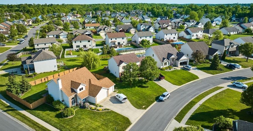 When Must the Association Intervene in a Neighbor-to-Neighbor Dispute? When Must the Association Intervene in a Neighbor-to-Neighbor Dispute?